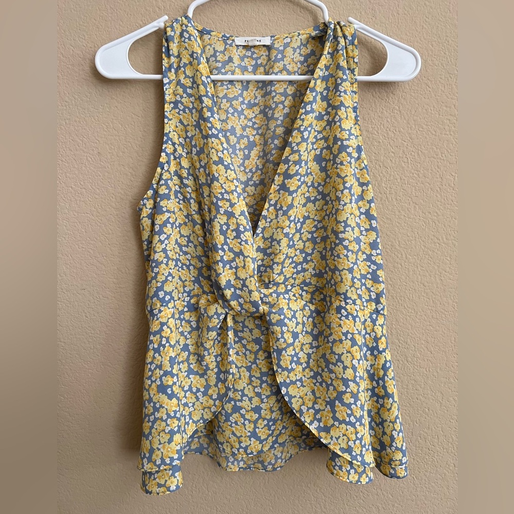 Pleione Floral Blue Yellow Twist Sleeveless Blouse, XS